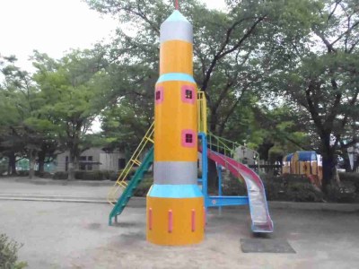 「ロケットすべり台」の写真